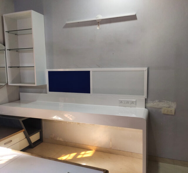 Study Table along with Cabinets Study Table along with Cabinets